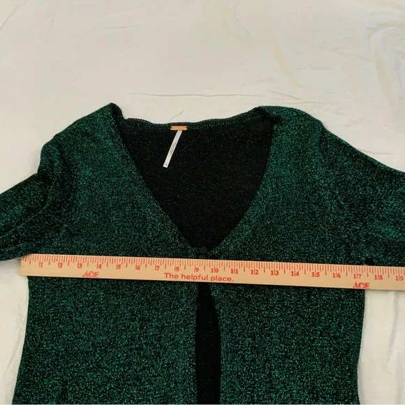 Free People Emerald Green Emmaline Metallic Cardigan Sweater Size Medium
New - Picture 8 of 12